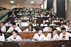 В Медакадемии Кыргызстана читают лекции о коронавирусе