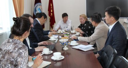 Ректор КГМА провела встречу с представителями Всемирного банка