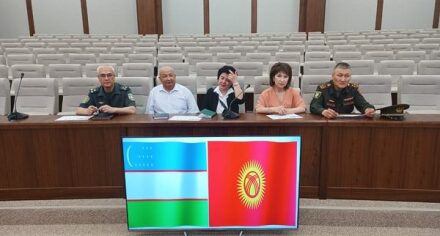 КММАнын делегациясы Өзбекстан Республикасынын Куралдуу күчтөрүнүн Аскердик-медициналык академиясына барды