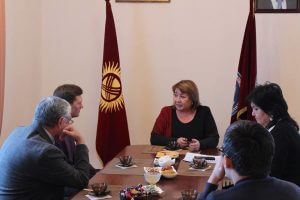 Medical doctor from Kiev carries out the hearing-improving surgeries in Bishkek