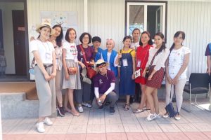 Студенты КГМА участвовали в ярмарке здоровья в жилмассивах Бишкека