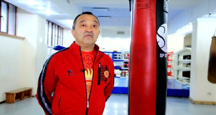 Поздравление Орзубека Назарова - 7-кратного Чемпиона мира бо боксу, экс-депутата Жогорку Кенеша КР