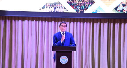 Мероприятие по случаю празднования 85-летия КГМА посетил заместитель Кабмина КР Эдиль Байсалов