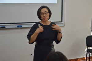 Professor from Seoul, Ms. Seng-joo Lim, delivered a lecture at KSMA