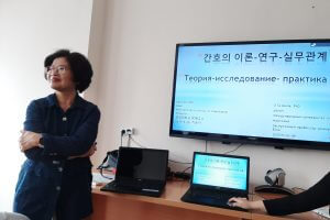 В КГМА профессор из Южной Кореи проводит семинарские занятия