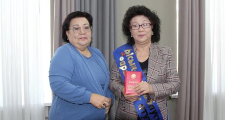 Профессор КГМА стала “Почетным гражданином Иссык-Кульской области”