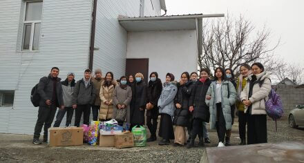 Сотрудники и студенты КГМА, КРСУ посетили детский дом